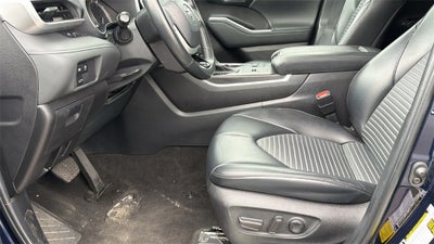 2023 Toyota Highlander XSE