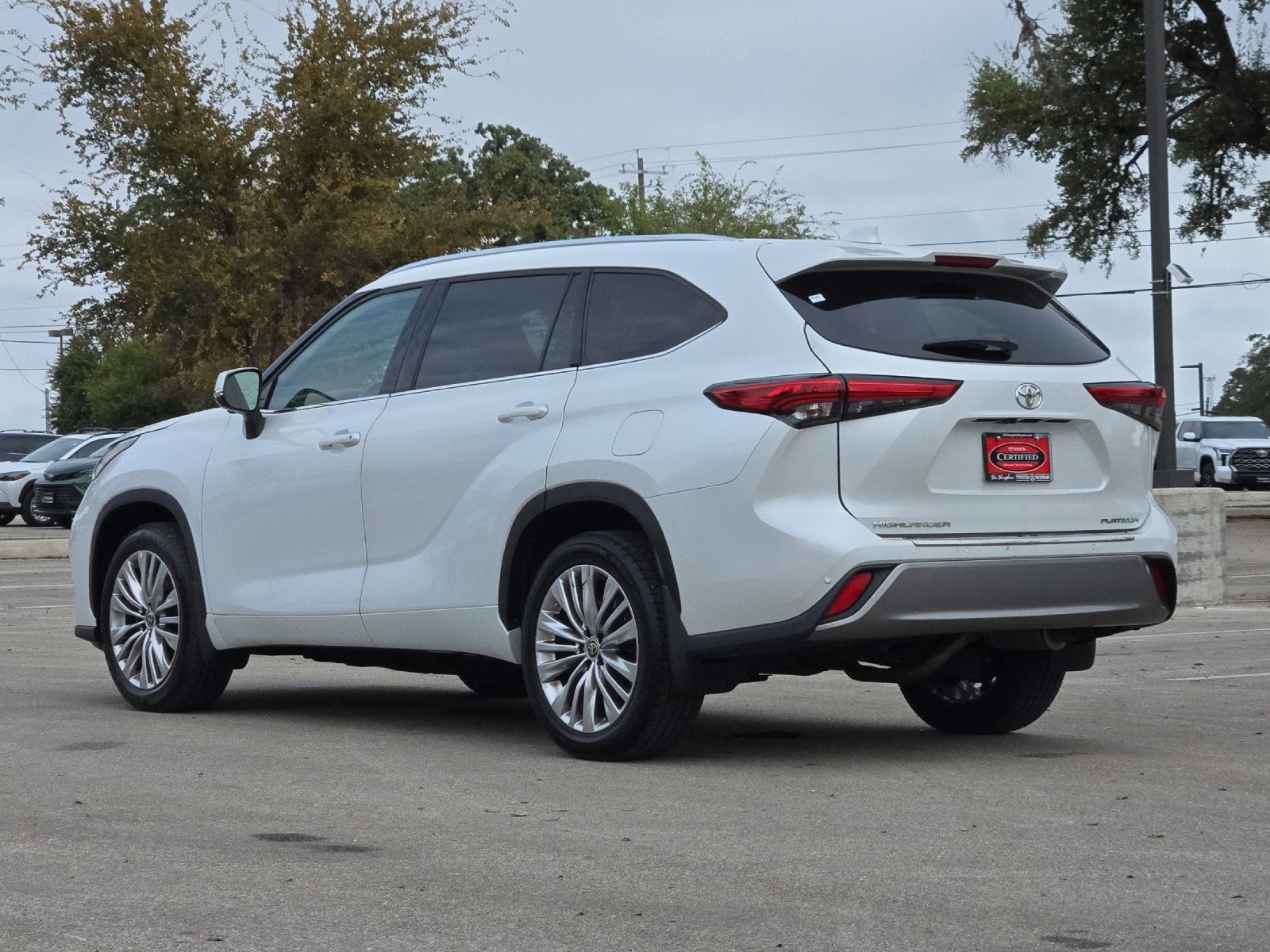 2023 Toyota Highlander Platinum