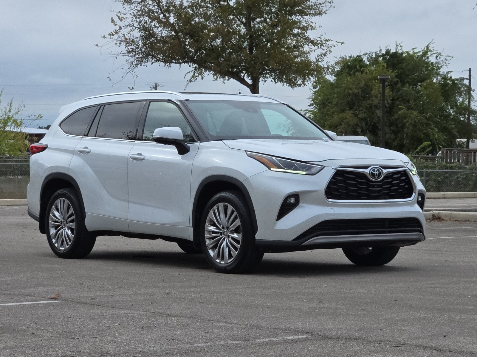 2023 Toyota Highlander Platinum