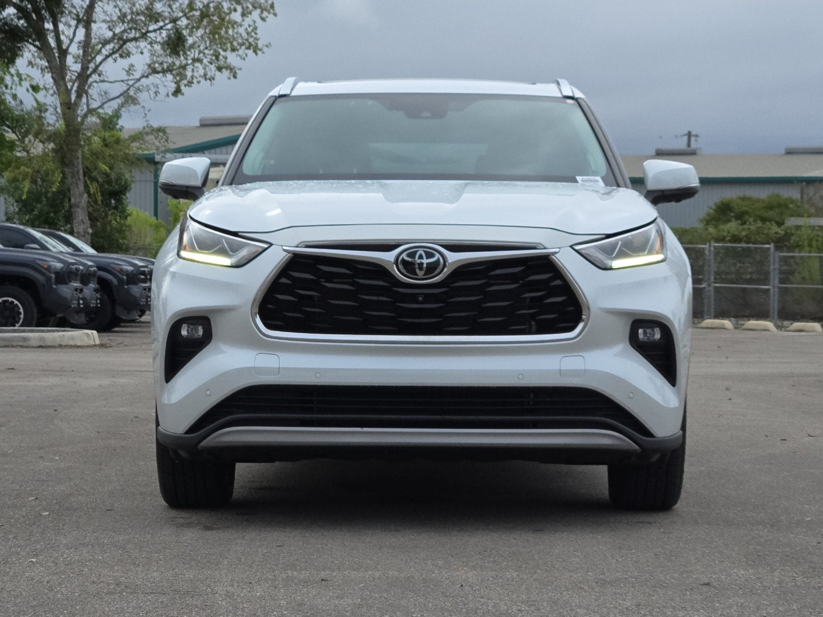 2023 Toyota Highlander Platinum