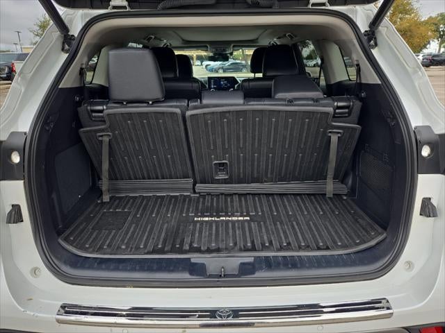2023 Toyota Highlander Platinum