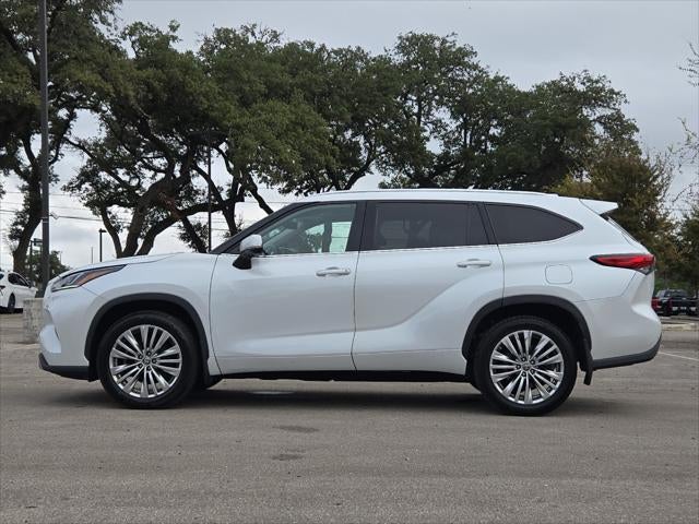 2023 Toyota Highlander Platinum