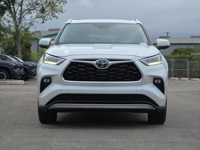2023 Toyota Highlander Platinum
