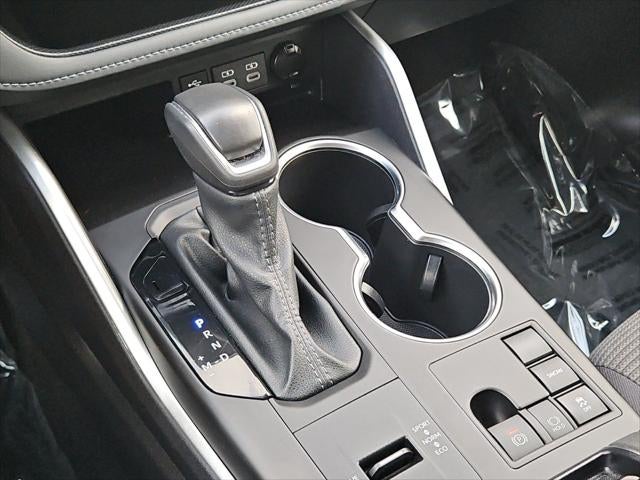 2025 Toyota Highlander LE - Photo 47