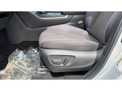 2025 Toyota Highlander LE