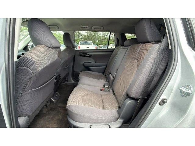 2025 Toyota Highlander LE