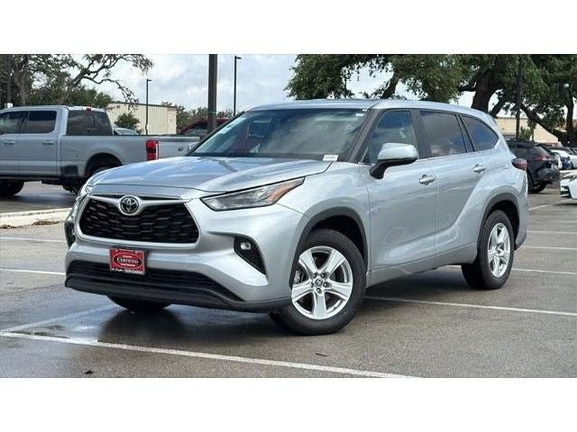 2025 Toyota Highlander LE