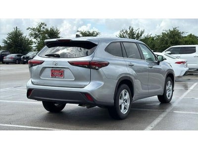 2025 Toyota Highlander LE