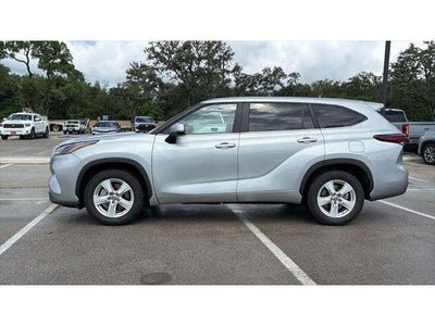 2025 Toyota Highlander LE