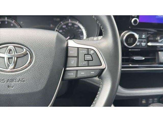 2025 Toyota Highlander LE