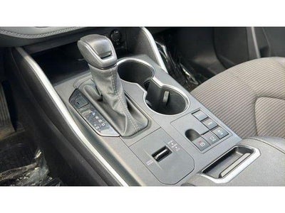 2025 Toyota Highlander LE