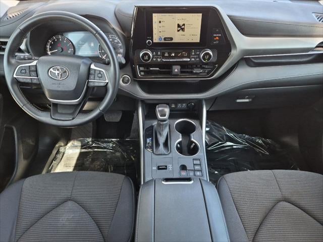 2025 Toyota Highlander LE