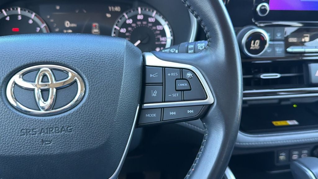 2023 Toyota Highlander XLE