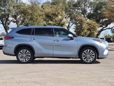 2023 Toyota Highlander Platinum