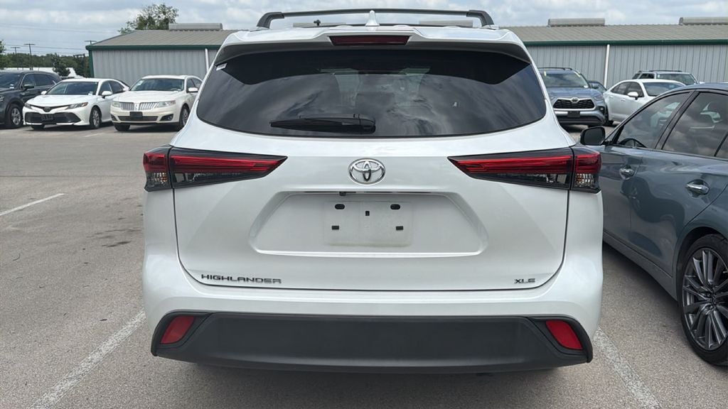2023 Toyota Highlander XLE