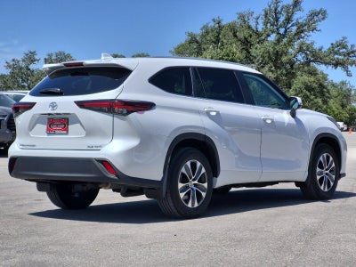 2026 Toyota Highlander XLE