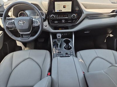 2026 Toyota Highlander XLE