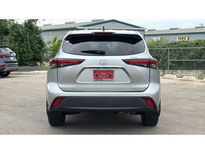 2024 Toyota Highlander LE