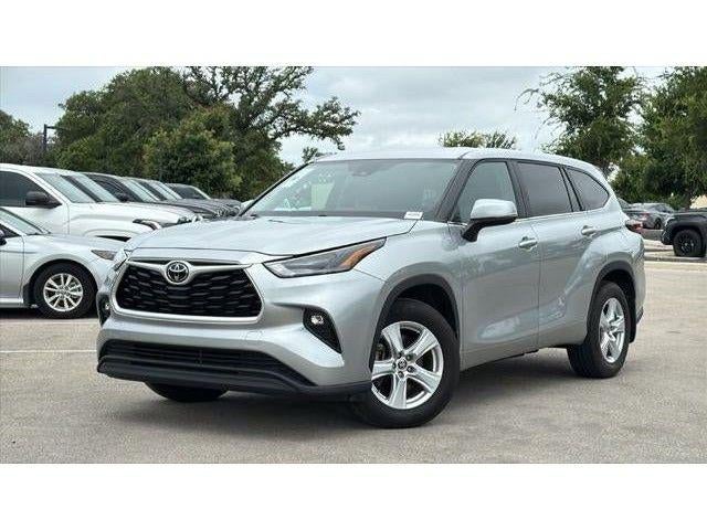 2024 Toyota Highlander LE