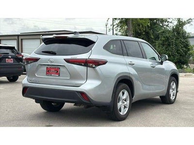 2024 Toyota Highlander LE