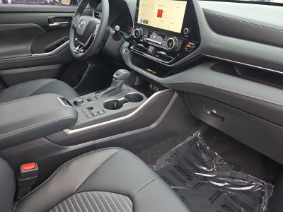 2026 Toyota Highlander XSE