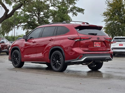 2026 Toyota Highlander XSE