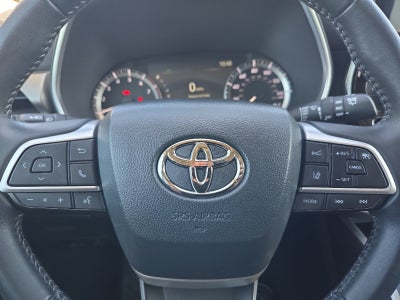 2025 Toyota Highlander XLE