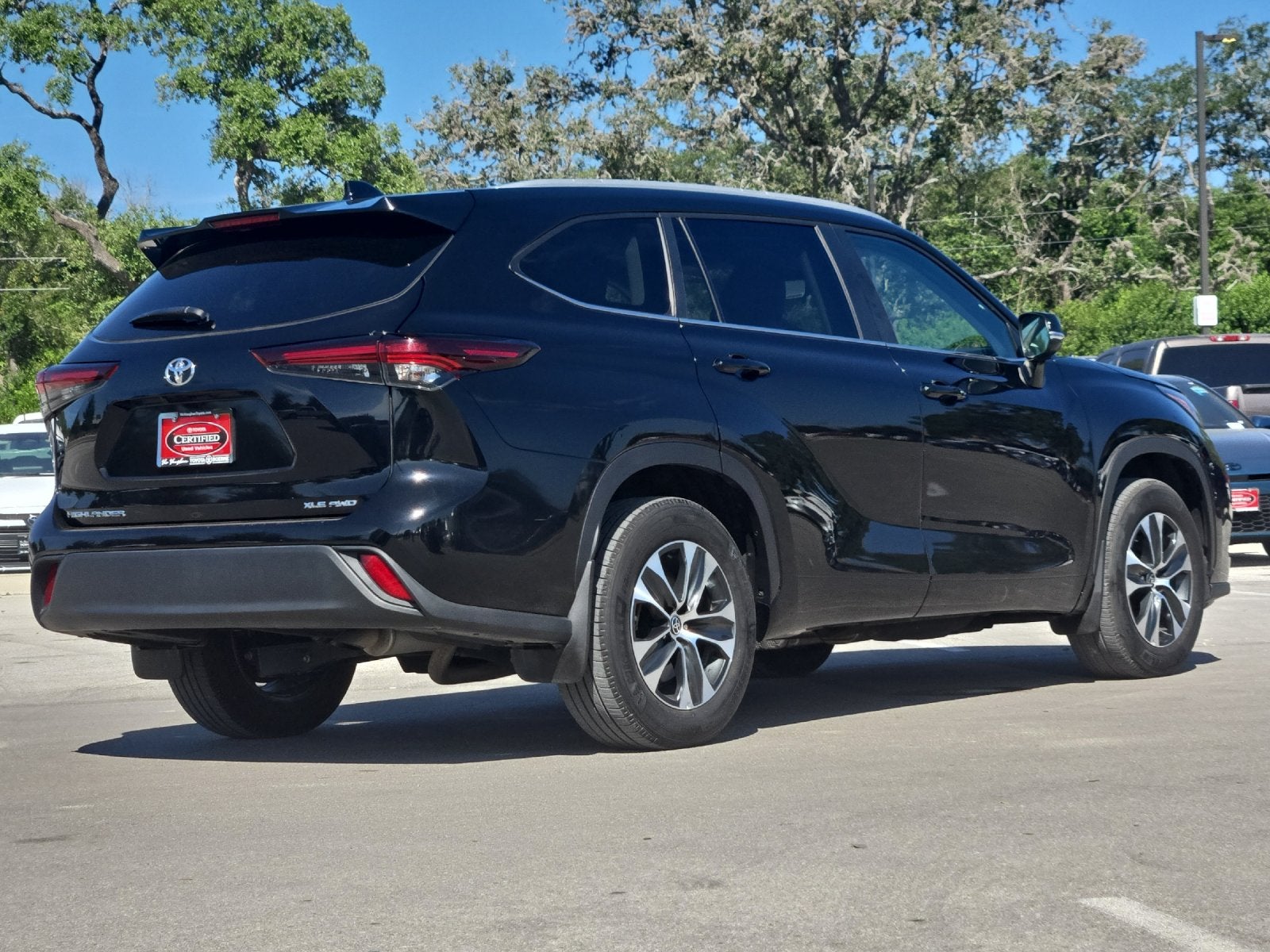 2025 Toyota Highlander XLE