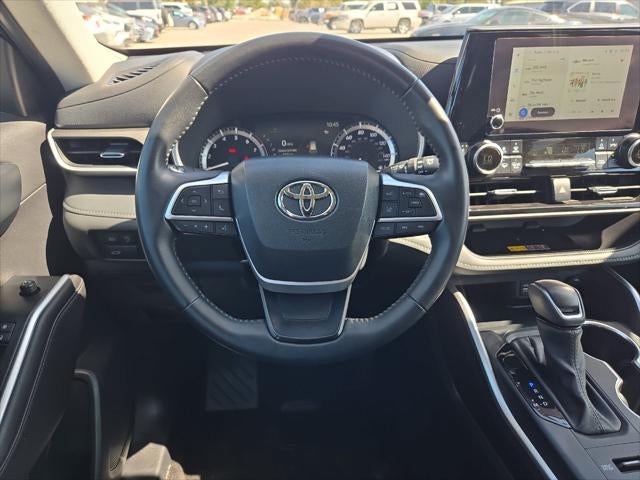 2025 Toyota Highlander XLE