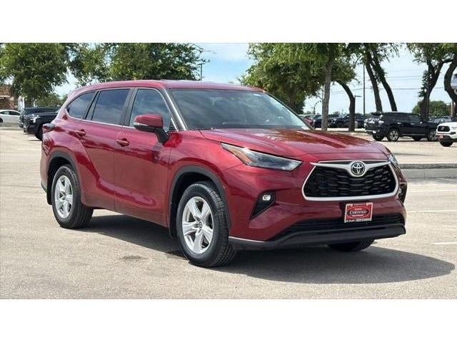 2025 Toyota Highlander LE