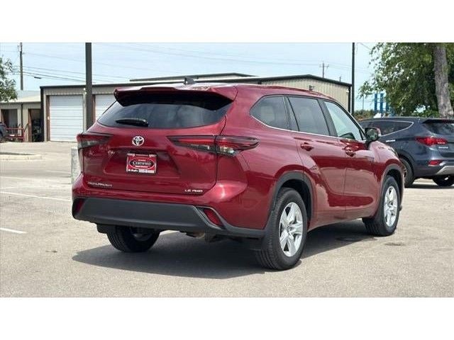 2025 Toyota Highlander LE