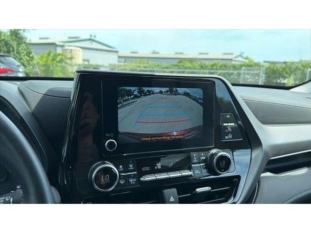 2025 Toyota Highlander LE