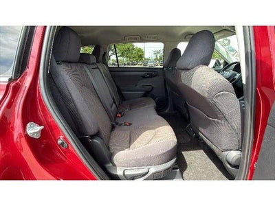2025 Toyota Highlander LE