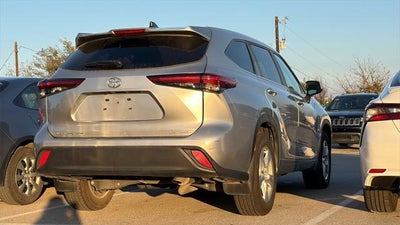2023 Toyota Highlander LE