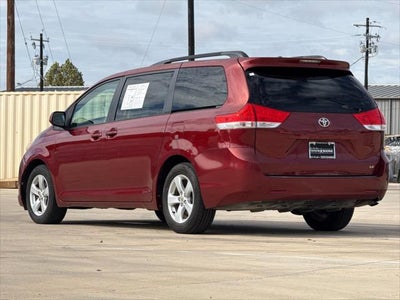 2012 Toyota Sienna LE 8 Passenger