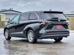 2025 Toyota Sienna LE 8 Passenger