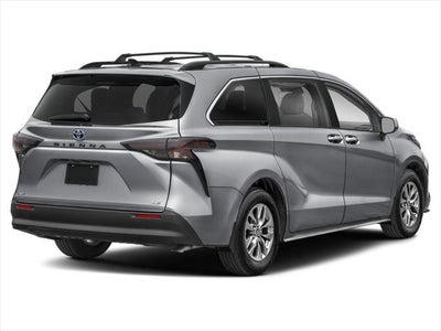 2025 Toyota Sienna LE 8 Passenger