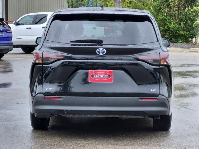 2025 Toyota Sienna LE 8 Passenger
