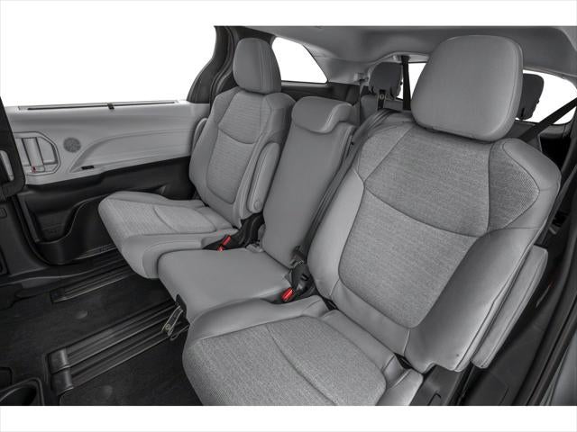 2025 Toyota Sienna LE 8 Passenger