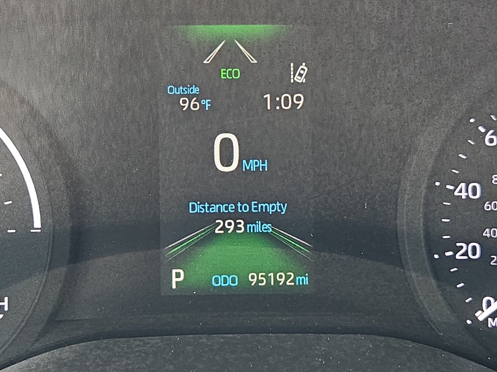 2022 Toyota Sienna LE 8 Passenger