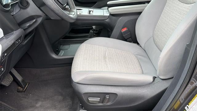 2025 Toyota Sienna LE 8 Passenger