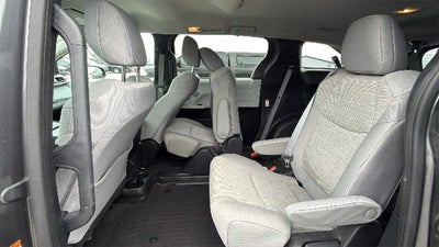 2025 Toyota Sienna LE 8 Passenger