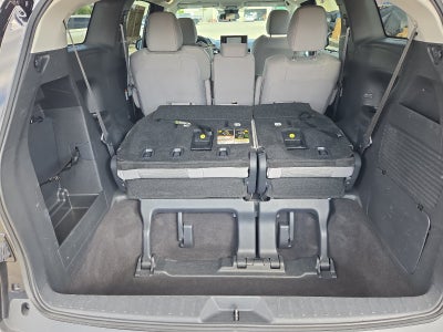 2025 Toyota Sienna LE 8 Passenger