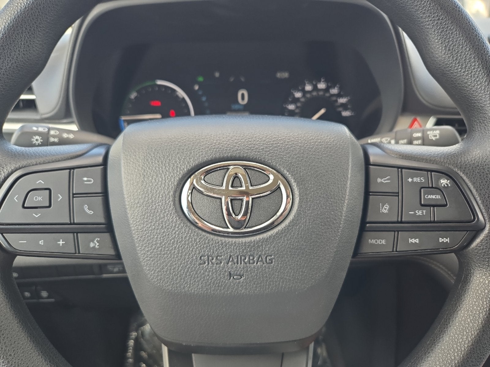 2025 Toyota Sienna LE 8 Passenger