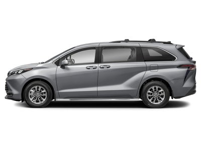 2025 Toyota Sienna LE 8 Passenger