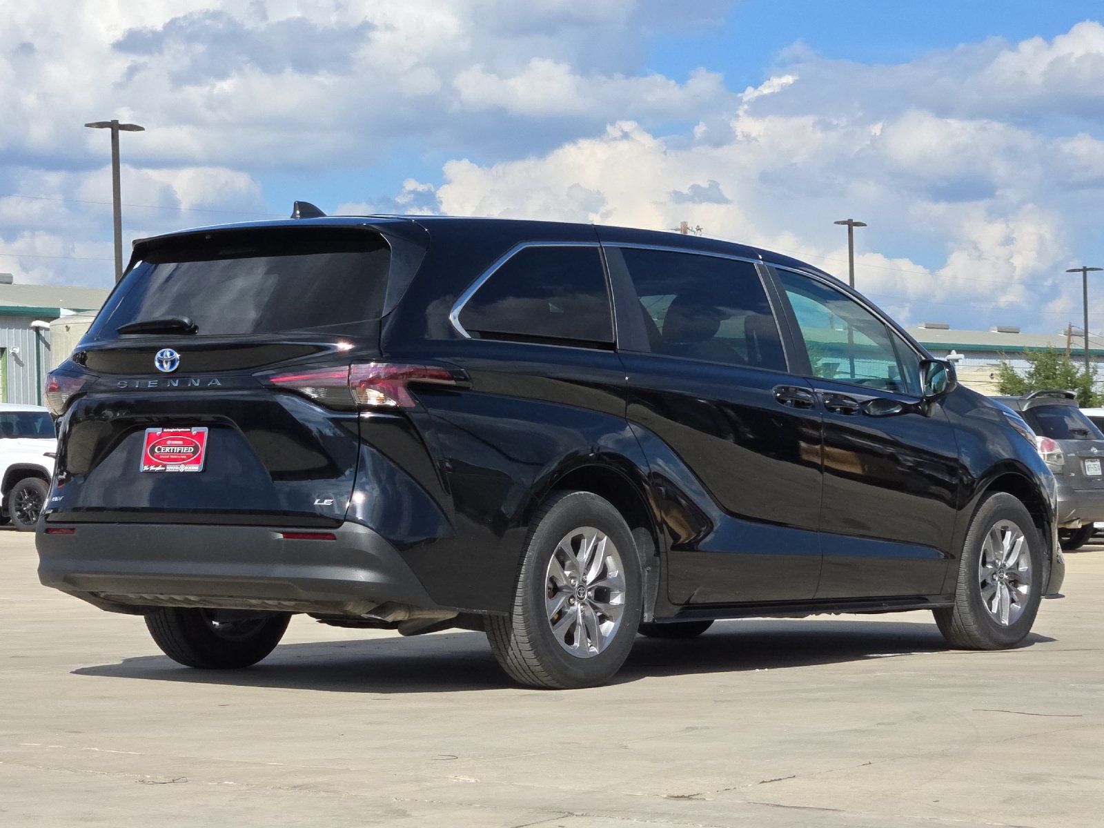 2025 Toyota Sienna LE 8 Passenger