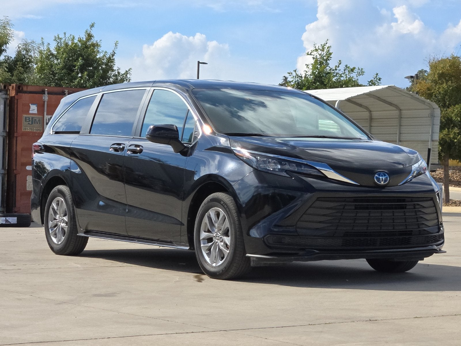 2025 Toyota Sienna LE 8 Passenger