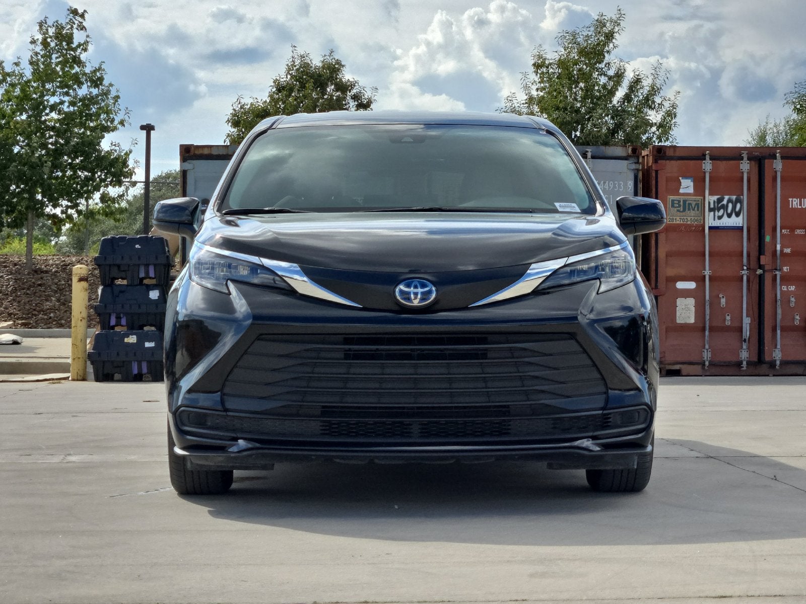2025 Toyota Sienna LE 8 Passenger
