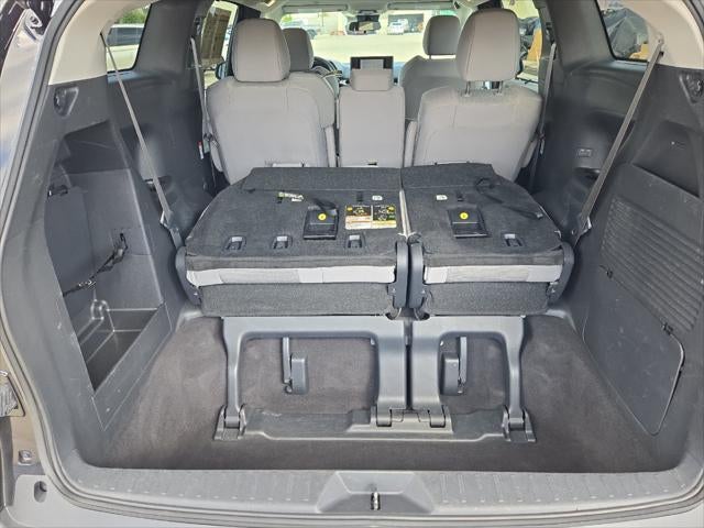 2025 Toyota Sienna LE 8 Passenger