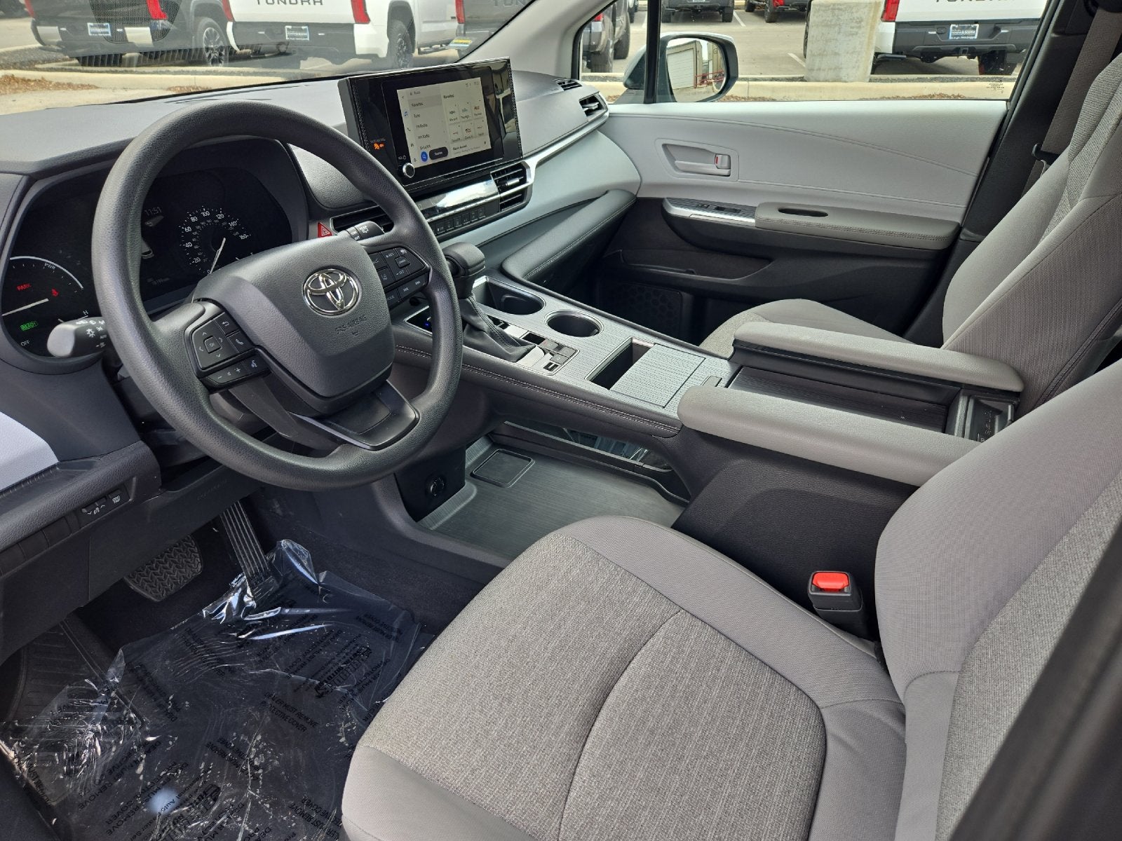 2025 Toyota Sienna LE 8 Passenger